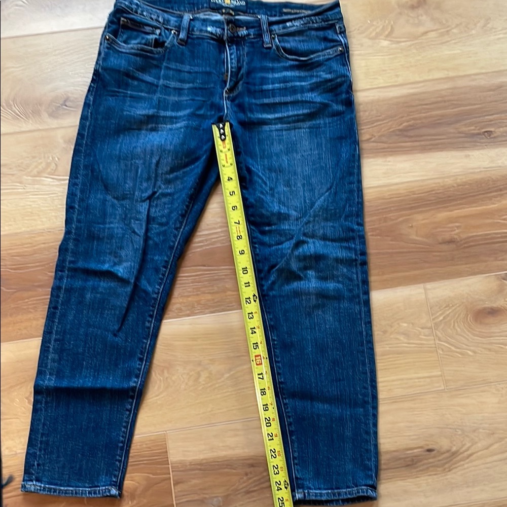 LUCKY JEANS!! Perfect for summer! Light weight and cropped - Picture 6 of 16